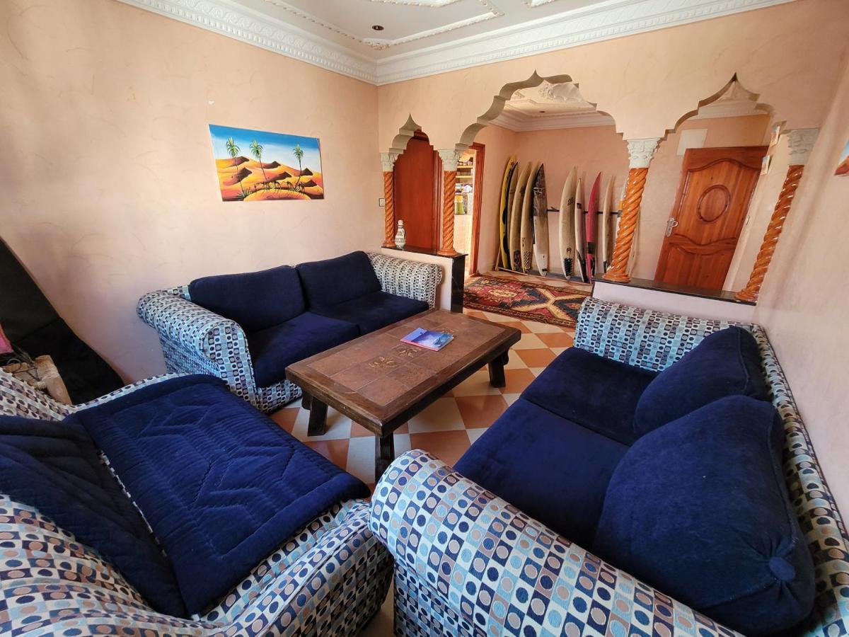 Good Wave Surf House Bed and Breakfast Tamraght Eksteriør billede